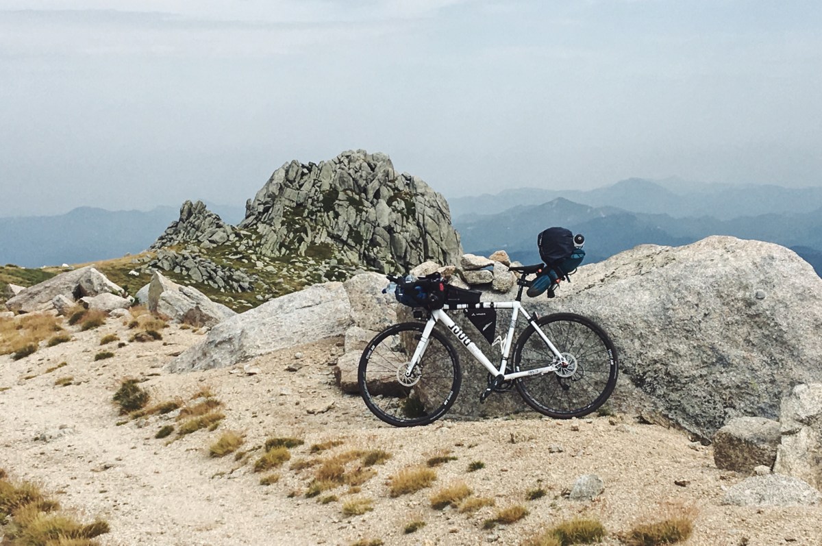 08 Walking over the Pyrenees and cycling down into Spain (110km, 2671m) – reality checks 